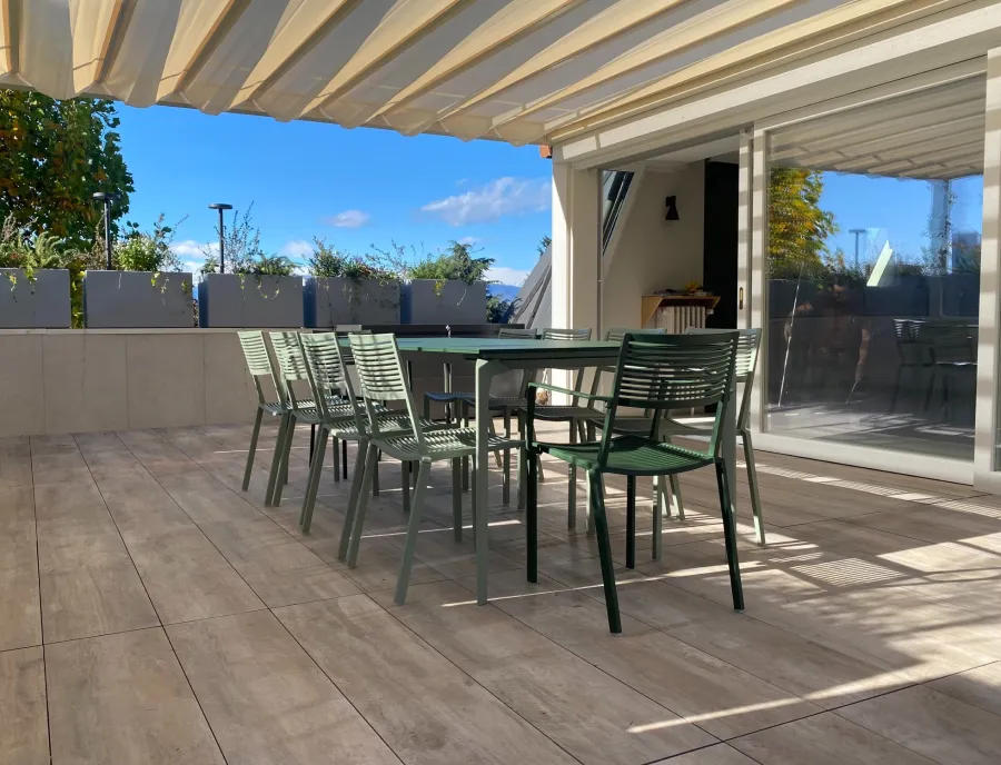 arredo zona pranzo all'esterno 